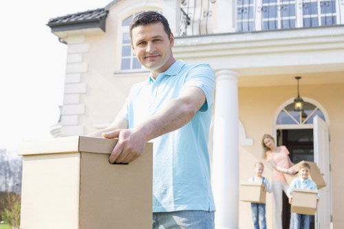 Residential and office moving support near Swiss Cottage